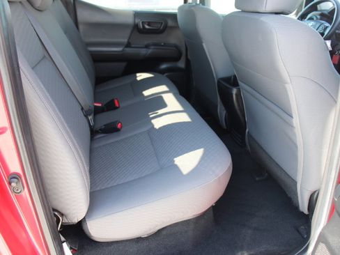 Used 2022 Toyota Tacoma SR AWD/4WD image 16