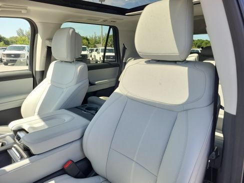 New 2027 Ford Expedition Platinum AWD/4WD image 21