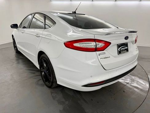 Used 2016 Ford Fusion SE image 6