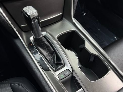 Used 2018 Honda Accord Sport image 24