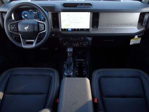 New 2026 Ford Bronco Outer Banks image 7