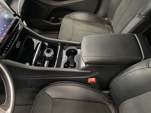 New 2026 Jeep Grand Cherokee Altitude AWD/4WD image 21