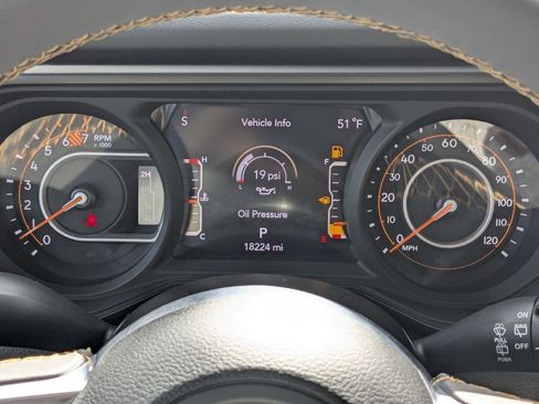 Used 2024 Jeep Wrangler Sahara w/ Technology Group image 21