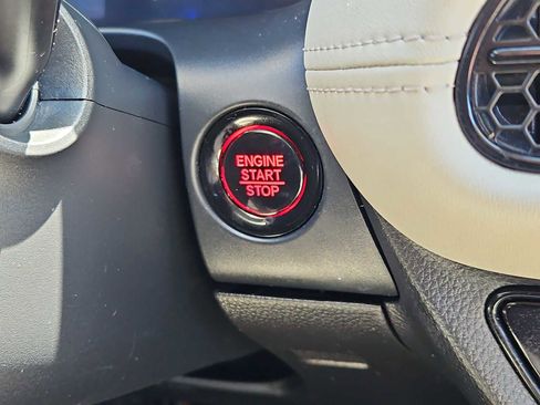 Certified 2024 Honda HR-V LX image 18