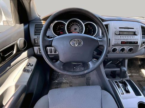 Used 2008 Toyota Tacoma PreRunner RWD image 5