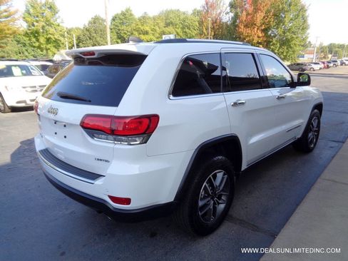 Used 2020 Jeep Grand Cherokee Limited image 3