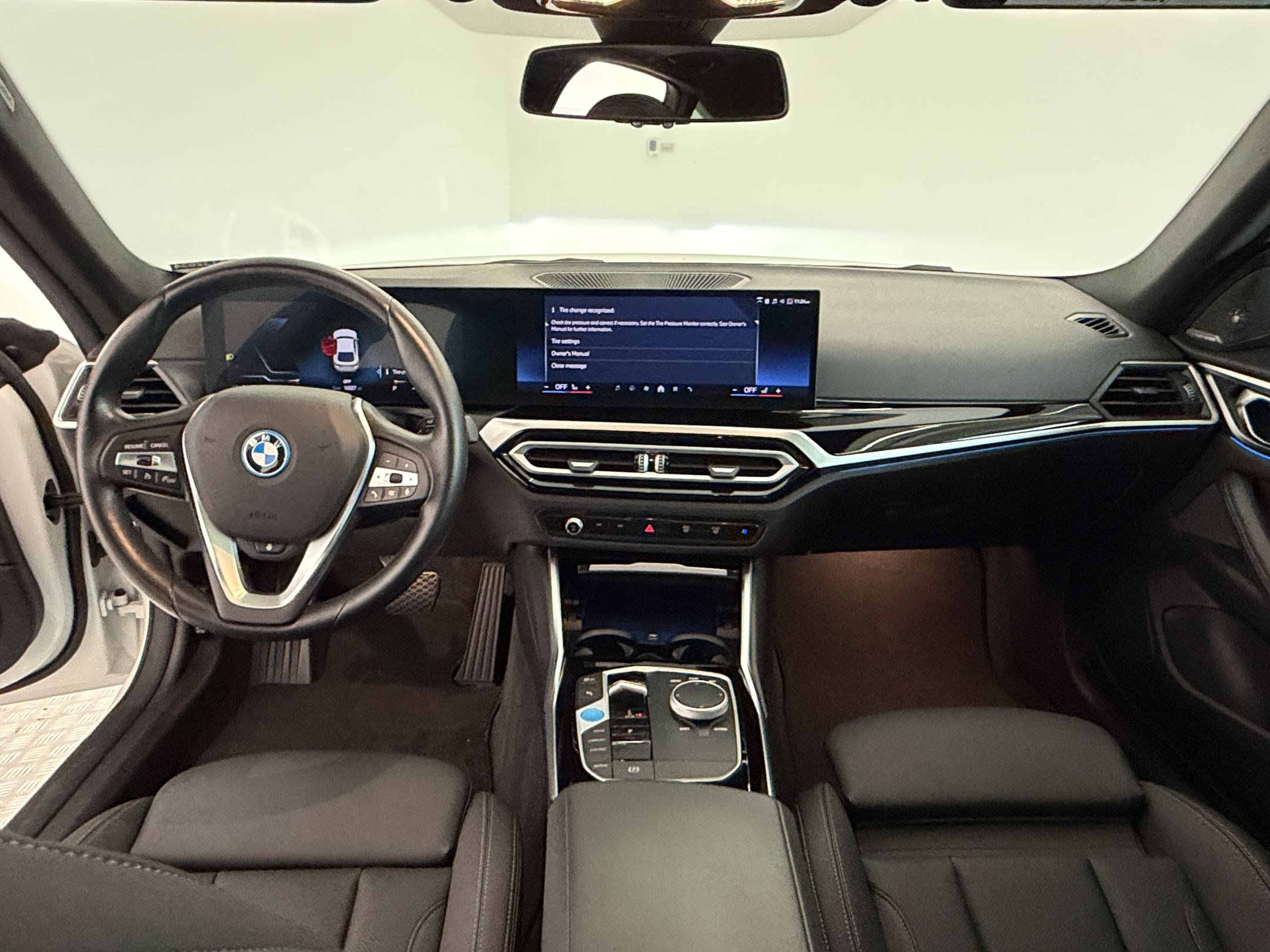 Used 2024 BMW i4 eDrive35 w/ Convenience Package RWD image 16