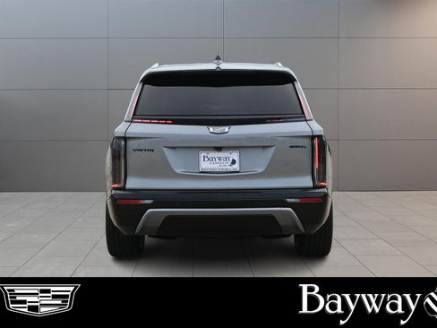 Certified 2026 Cadillac Vistiq Premium Luxury w/ LPO, Floor Liner Package AWD/4WD image 7