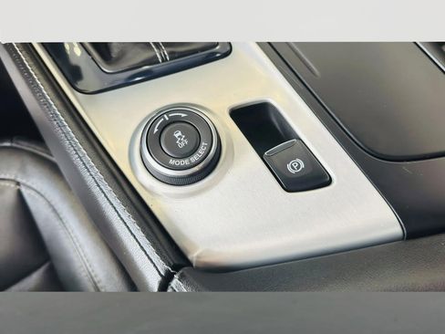 Used 2015 Chevrolet Corvette Stingray Convertible w/ 2LT Preferred Equipment Group image 18