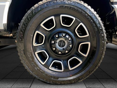 Used 2024 Ford F350 Platinum AWD/4WD image 8