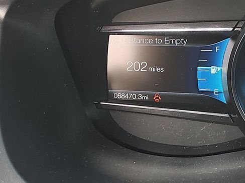 Used 2019 Ford Explorer XLT w/ Equipment Group 201A image 24