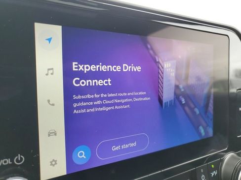 Used 2025 Toyota Highlander XLE image 14