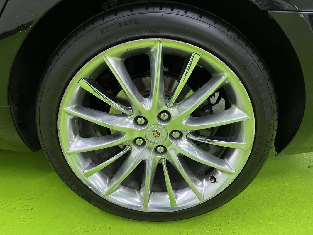 Used 2013 Cadillac XTS Platinum FWD image 15