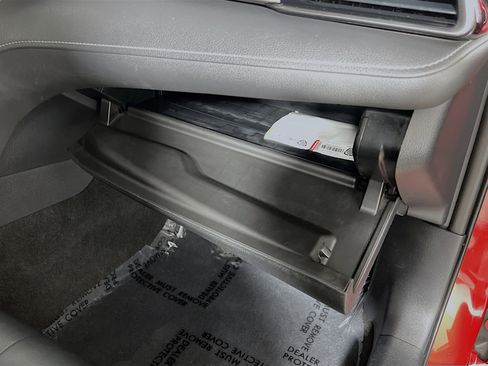 Used 2019 Toyota Camry SE image 34