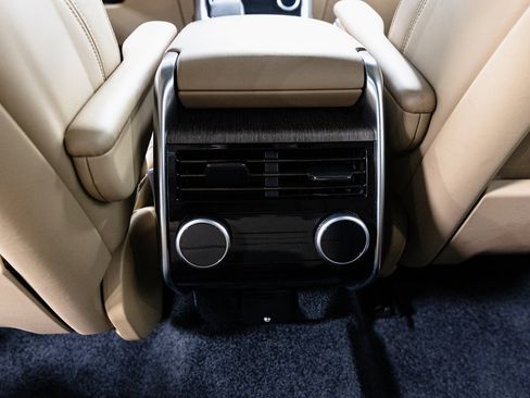 Used 2023 Land Rover Range Rover SE image 27