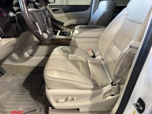 Used 2016 GMC Yukon Denali w/ Open Road Package image 12