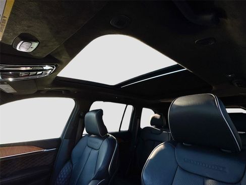 Used 2022 Jeep Grand Cherokee Summit image 19