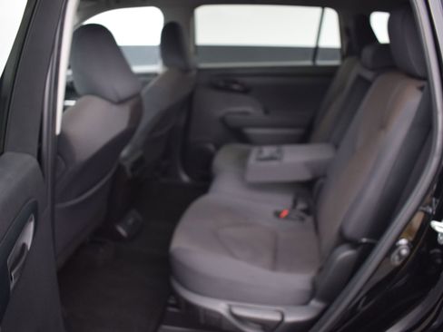 Used 2024 Toyota Highlander LE AWD/4WD image 15