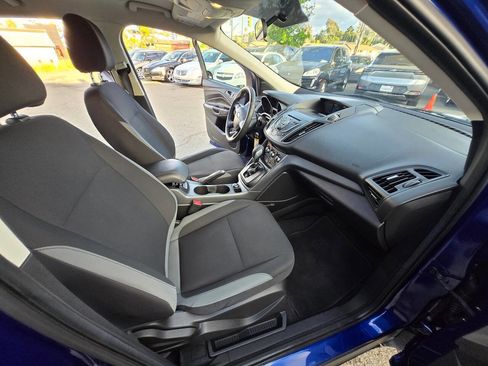 Used 2015 Ford Escape S FWD image 34