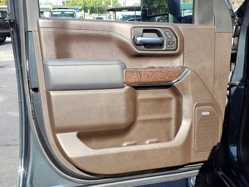 Used 2022 GMC Sierra 3500 Denali image 15