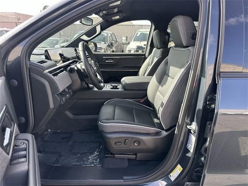 Used 2026 GMC Sierra EV Elevation image 17