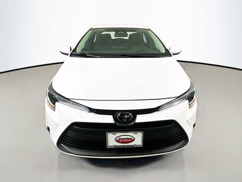 Certified 2024 Toyota Corolla LE image 2