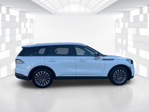 Used 2022 Lincoln Aviator Reserve w/ Elements Package Plus RWD image 8