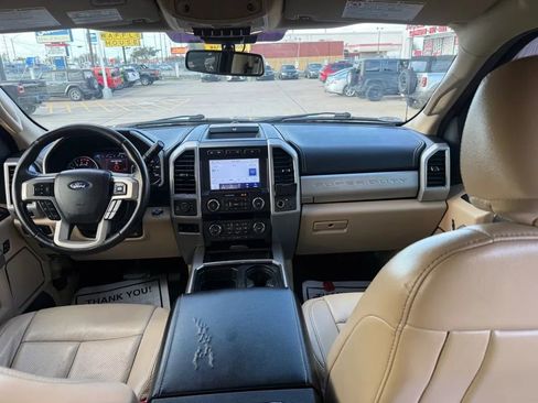 Used 2021 Ford F250 Lariat w/ Lariat Ultimate Package AWD/4WD image 8