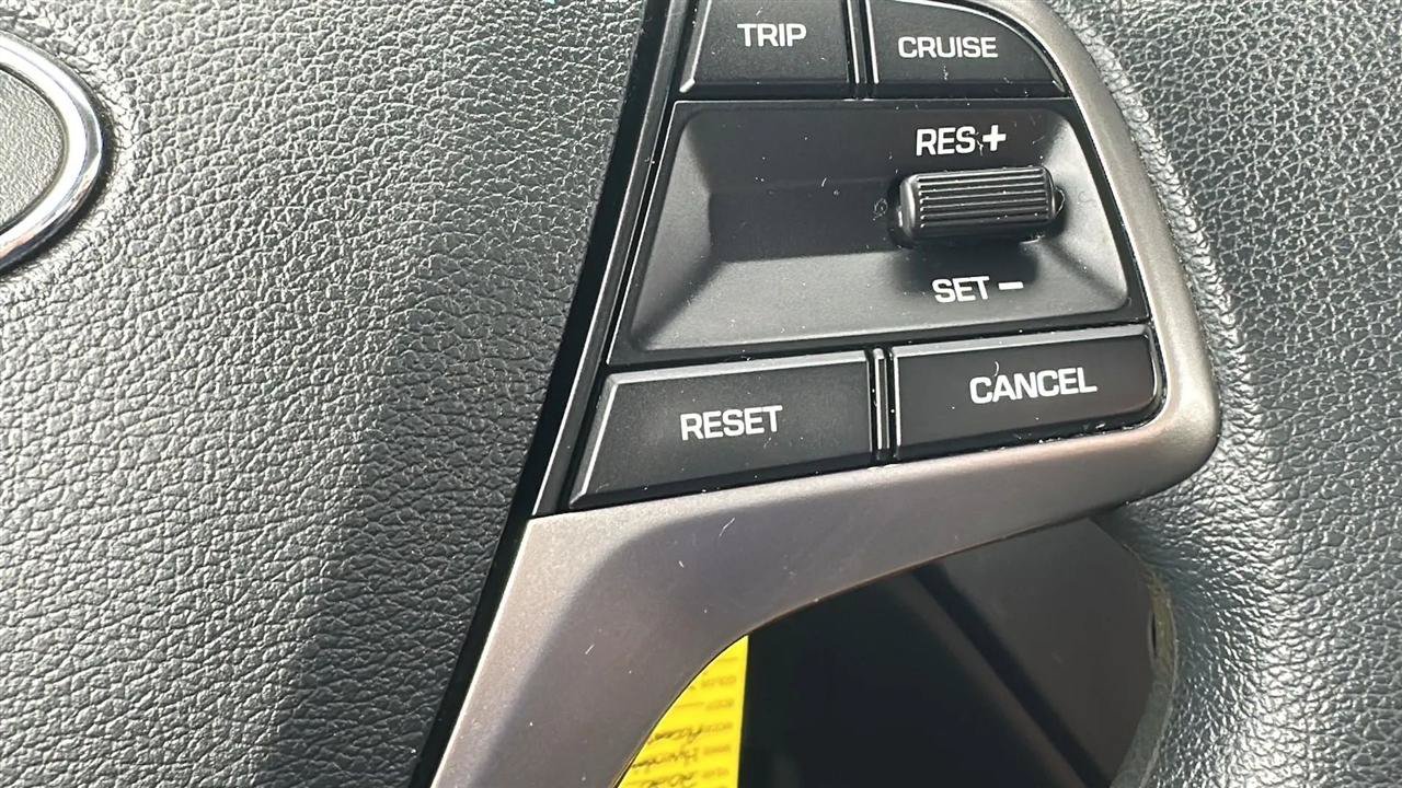 Used 2020 Hyundai Accent SE FWD image 40