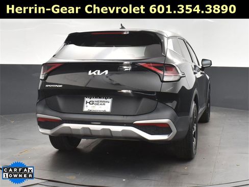 Used 2023 Kia Sportage LX image 7