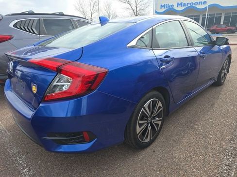 Used 2017 Honda Civic EX-T image 8