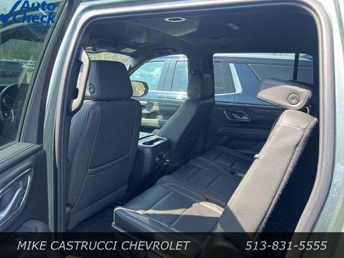 Used 2024 Chevrolet Suburban LT image 6