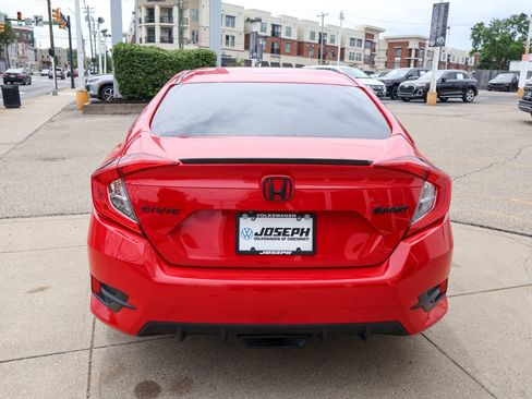 Used 2020 Honda Civic Sport image 4