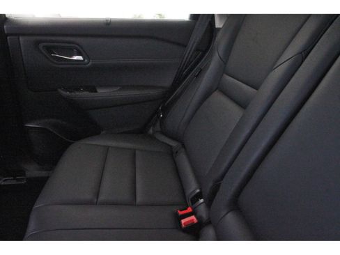 Certified 2025 Nissan Rogue SV w/ SV Premium Package FWD image 15