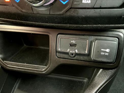 Used 2021 Jeep Renegade Sport image 34