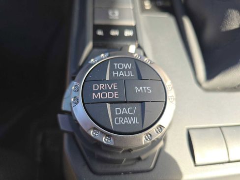 Certified 2025 Toyota 4Runner TRD Off-Road image 32