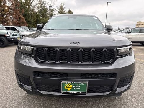 New 2025 Jeep Grand Cherokee L Altitude image 2