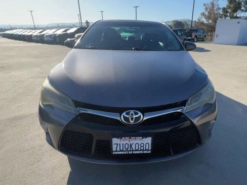 Used 2017 Toyota Camry XSE image 3