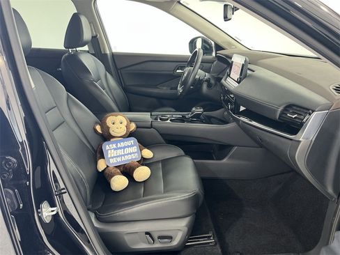 Used 2023 Nissan Rogue SL w/ SL Premium Package image 27