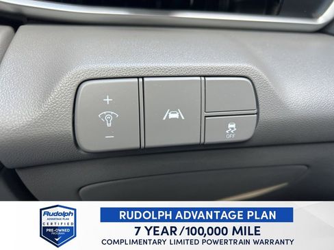 Used 2023 Hyundai Elantra SEL image 32