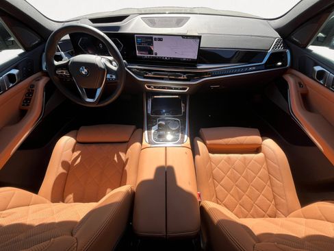 Used 2026 BMW X5 xDrive40i w/ Climate Comfort Package image 2