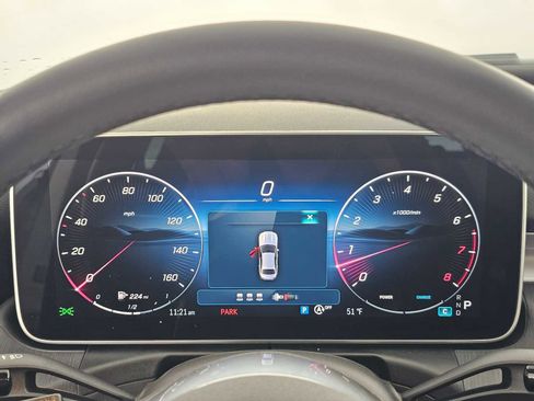 Used 2025 Mercedes-Benz C 300 Sedan image 23