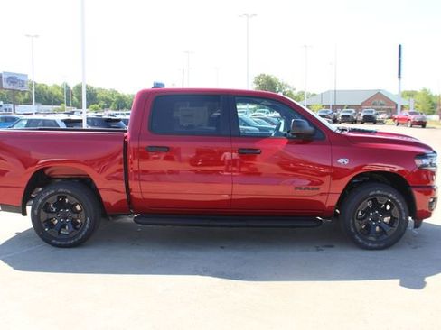 New 2026 RAM 1500 Express AWD/4WD image 5