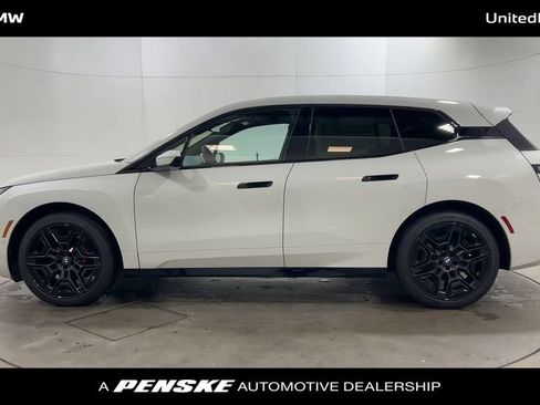 Used 2026 BMW iX xDrive60 w/ M Sport Package AWD/4WD image 5