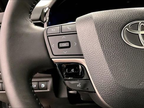 Used 2025 Toyota Camry XSE FWD image 27