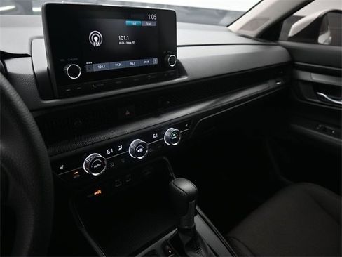Used 2023 Honda CR-V EX image 11