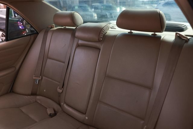Used 2005 Lexus IS 300 RWD image 11