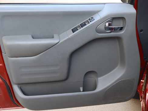 Used 2019 Nissan Frontier SV w/ Value Truck Package RWD image 20
