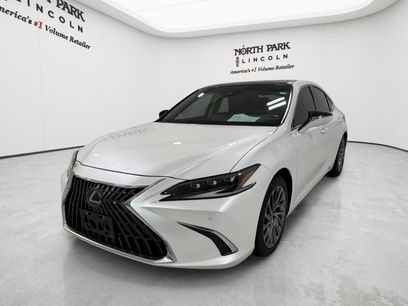 Used 2025 Lexus ES 350 Ultra Luxury w/ Accessory Package (Z2)