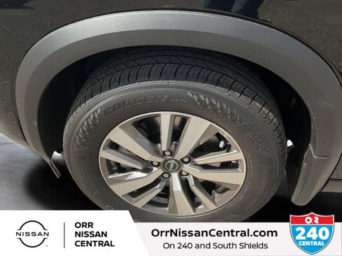 New 2026 Nissan Pathfinder SL FWD image 9